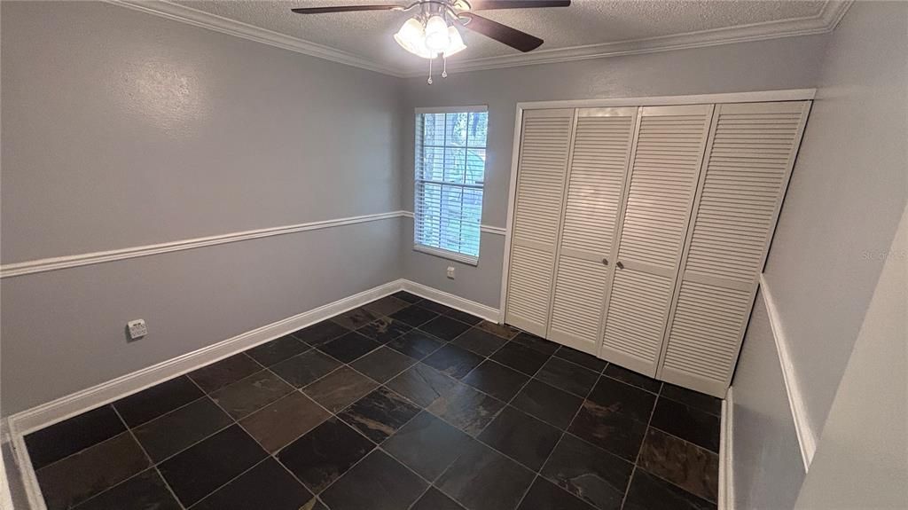 В аренду: $1,800 (2 спален, 1 ванн, 854 Квадратных фут)