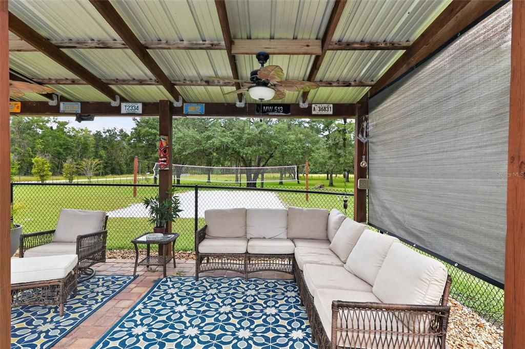 For Sale: $599,900 (4 beds, 2 baths, 1912 Square Feet)