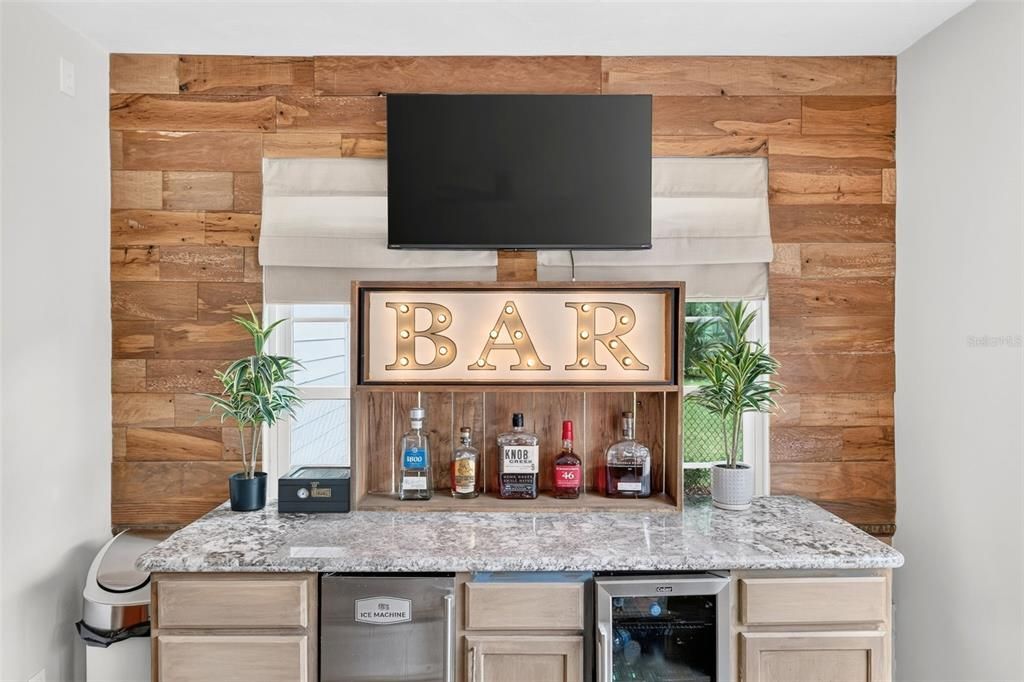 For Sale: $599,900 (4 beds, 2 baths, 1912 Square Feet)
