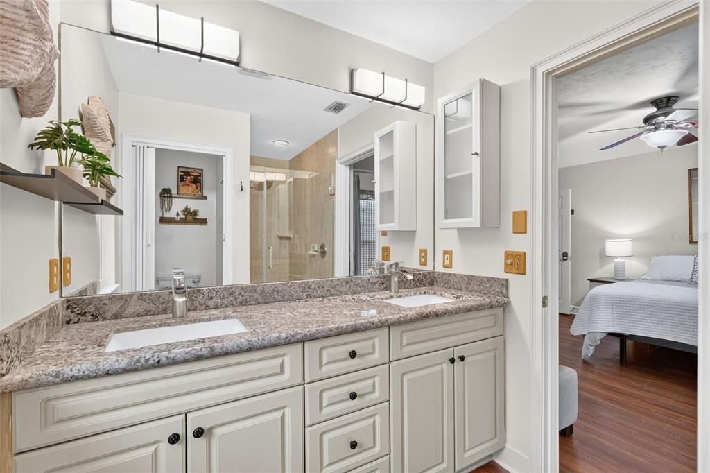 For Sale: $599,900 (4 beds, 2 baths, 1912 Square Feet)