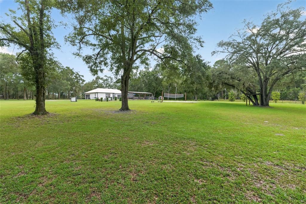For Sale: $599,900 (4 beds, 2 baths, 1912 Square Feet)