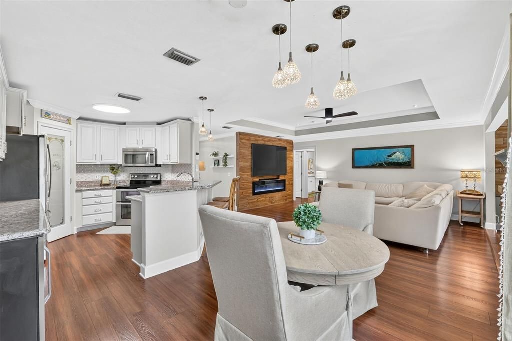 For Sale: $599,900 (4 beds, 2 baths, 1912 Square Feet)