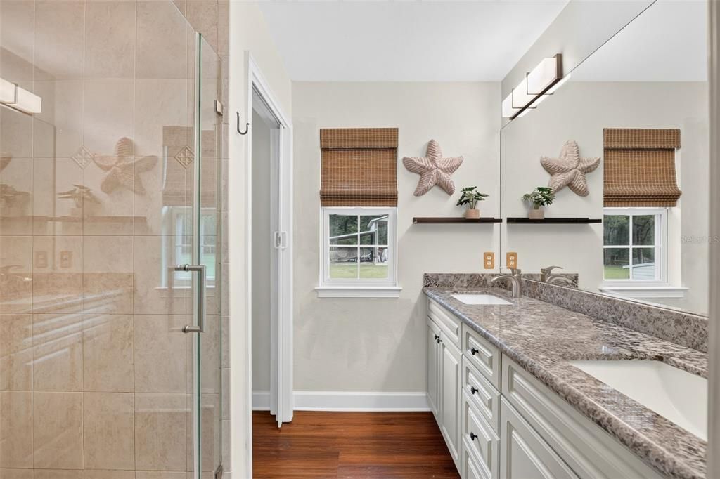 For Sale: $599,900 (4 beds, 2 baths, 1912 Square Feet)