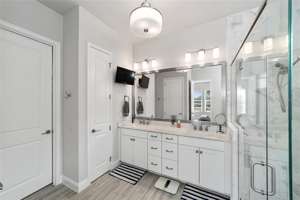 For Rent: $3,600 (3 beds, 2 baths, 2127 Square Feet)