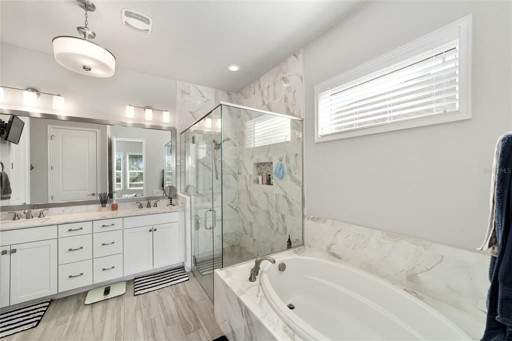 For Rent: $3,600 (3 beds, 2 baths, 2127 Square Feet)