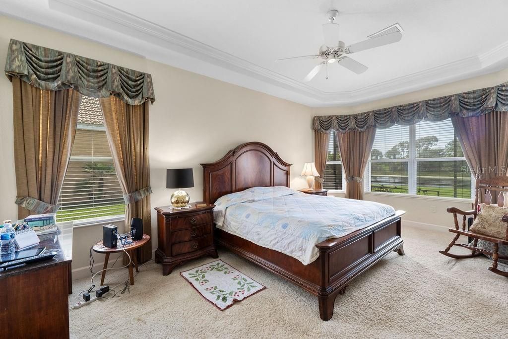 For Sale: $659,990 (4 beds, 3 baths, 2304 Square Feet)