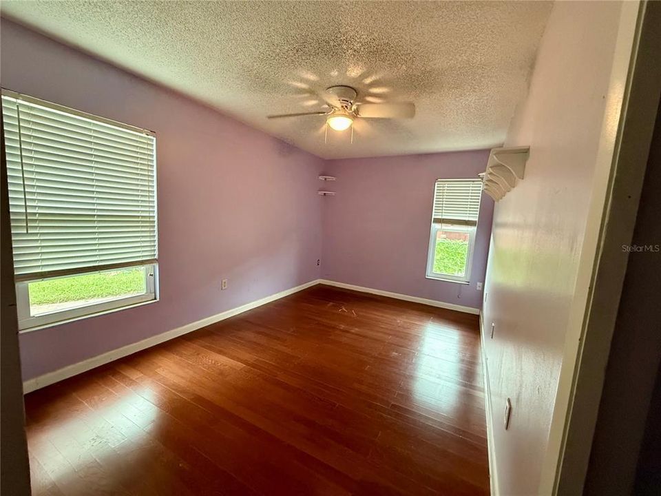 В аренду: $2,375 (3 спален, 2 ванн, 1275 Квадратных фут)