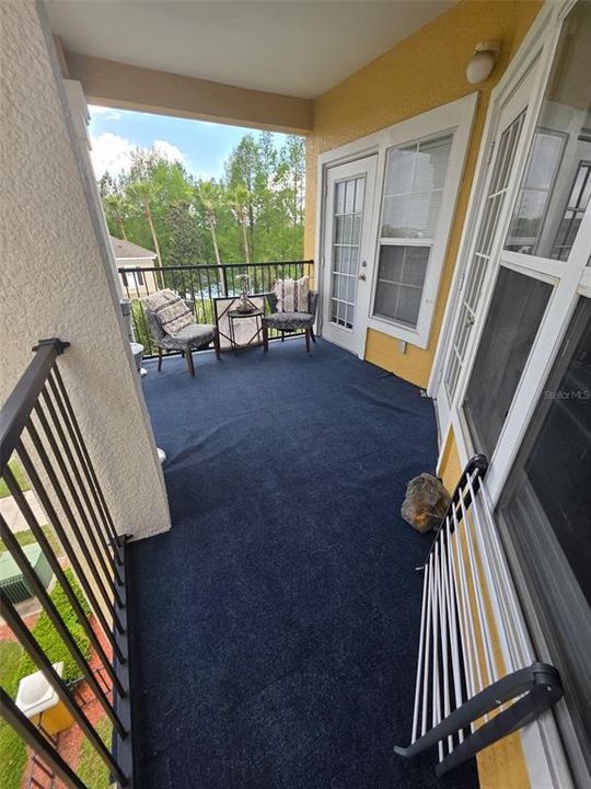 For Rent: $2,350 (2 beds, 2 baths, 1174 Square Feet)