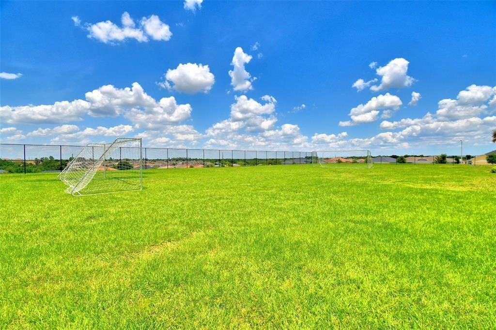На продажу: $245,000 (3 спален, 2 ванн, 1497 Квадратных фут)