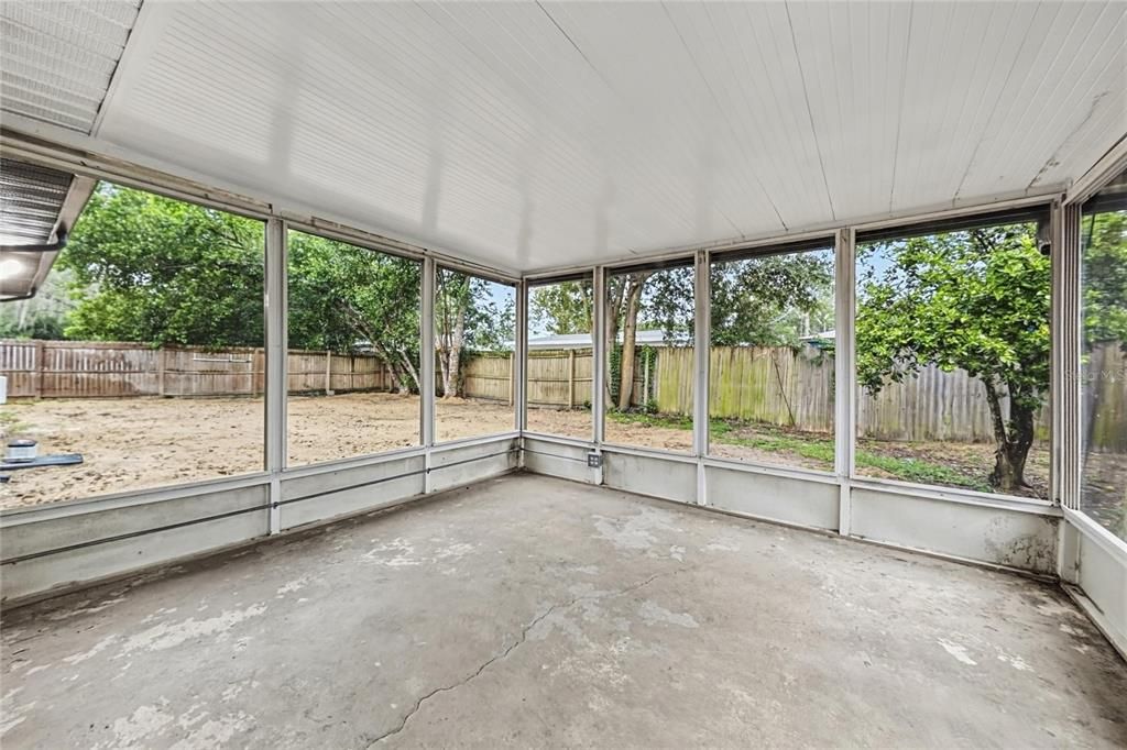 For Sale: $249,900 (2 beds, 2 baths, 1513 Square Feet)