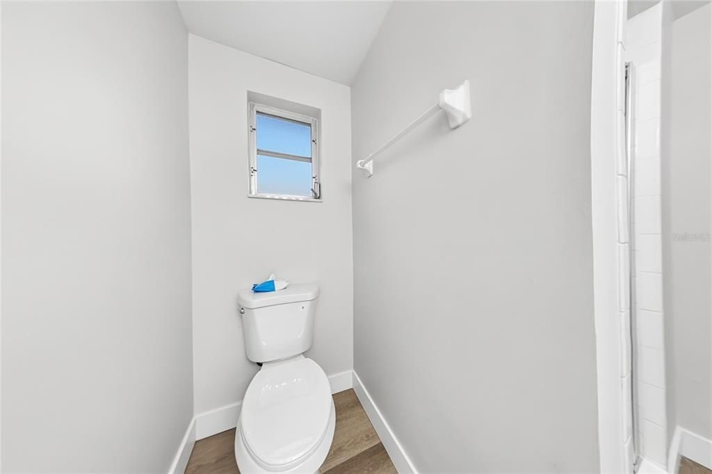 For Sale: $249,900 (2 beds, 2 baths, 1513 Square Feet)