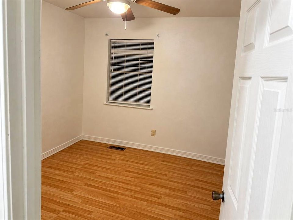 For Sale: $285,000 (3 beds, 2 baths, 1612 Square Feet)