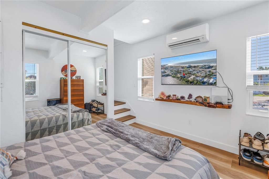 En Venta: $1,600,000 (3 camas, 2 baños, 1690 Pies cuadrados)