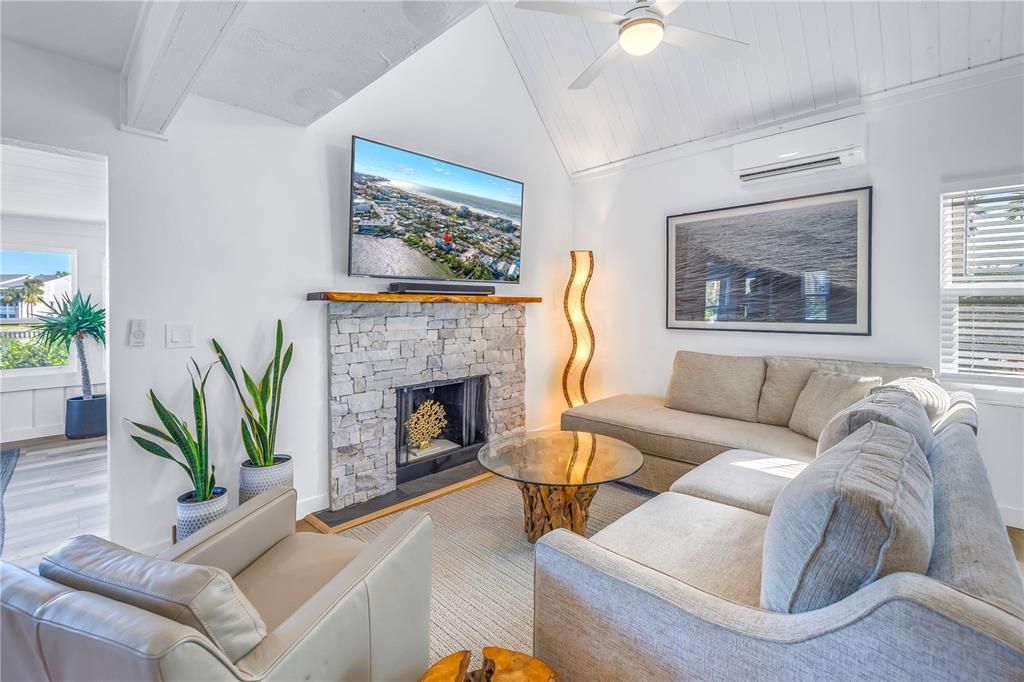 En Venta: $1,600,000 (3 camas, 2 baños, 1690 Pies cuadrados)