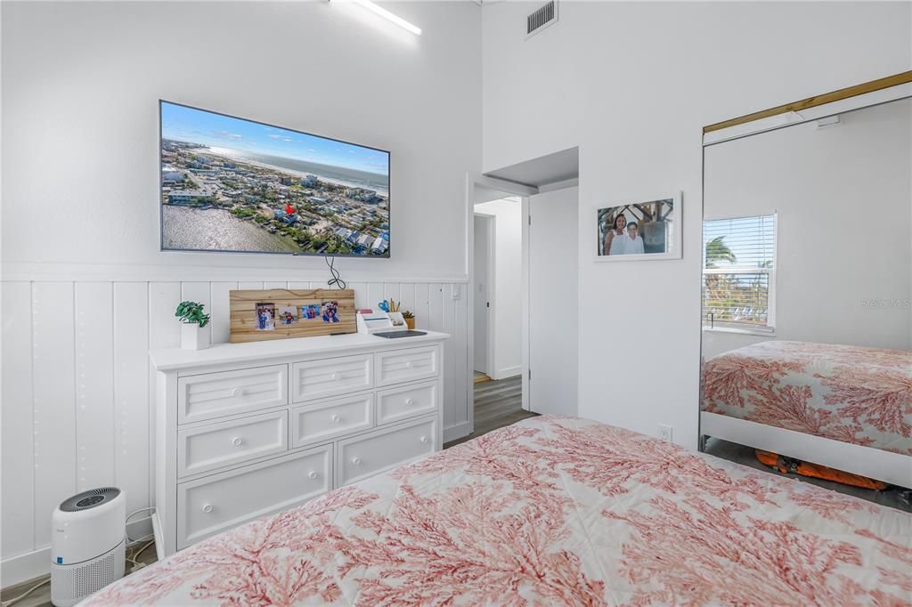 En Venta: $1,600,000 (3 camas, 2 baños, 1690 Pies cuadrados)