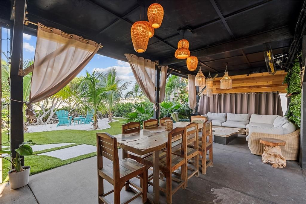 En Venta: $1,600,000 (3 camas, 2 baños, 1690 Pies cuadrados)