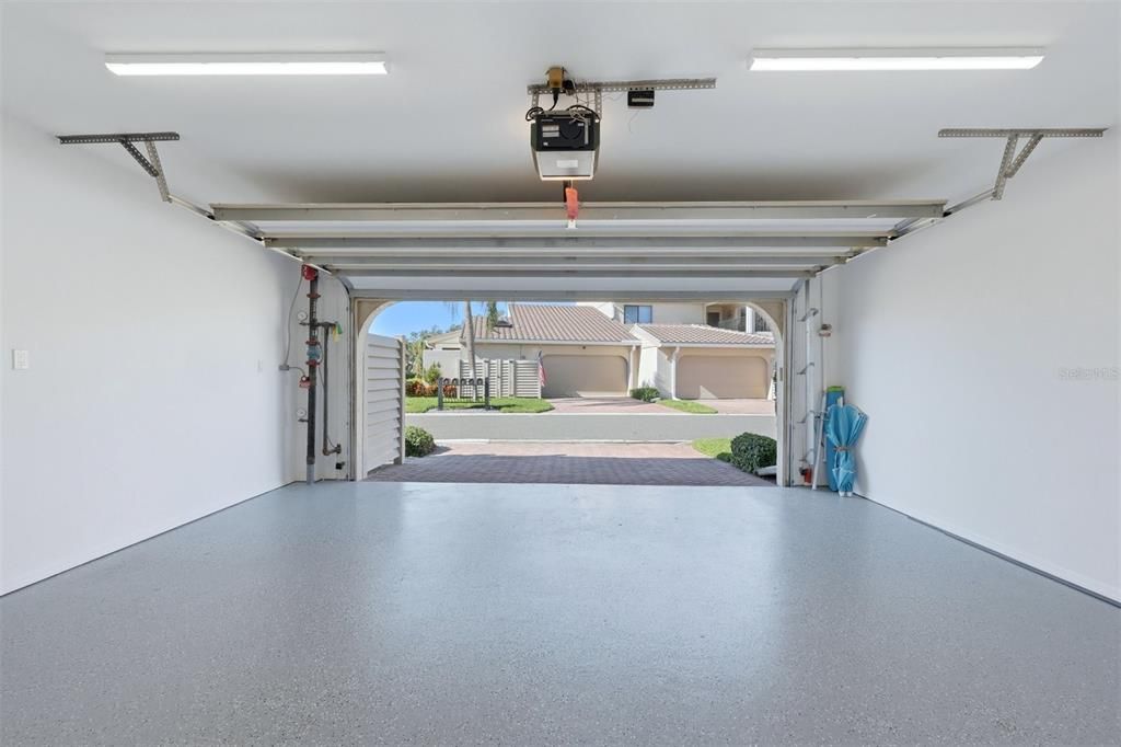 En Venta: $1,450,000 (3 camas, 2 baños, 2204 Pies cuadrados)