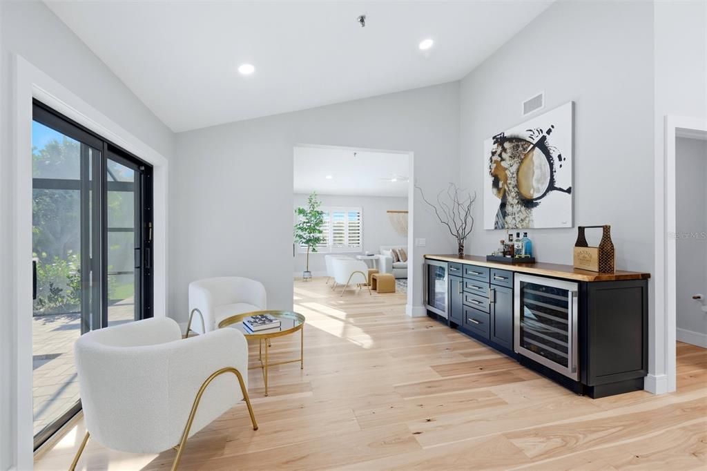 En Venta: $1,450,000 (3 camas, 2 baños, 2204 Pies cuadrados)