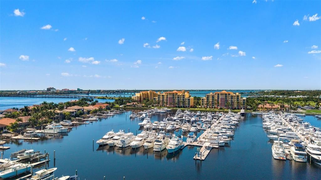 For Sale: $2,000,000 (3 beds, 4 baths, 4244 Square Feet)