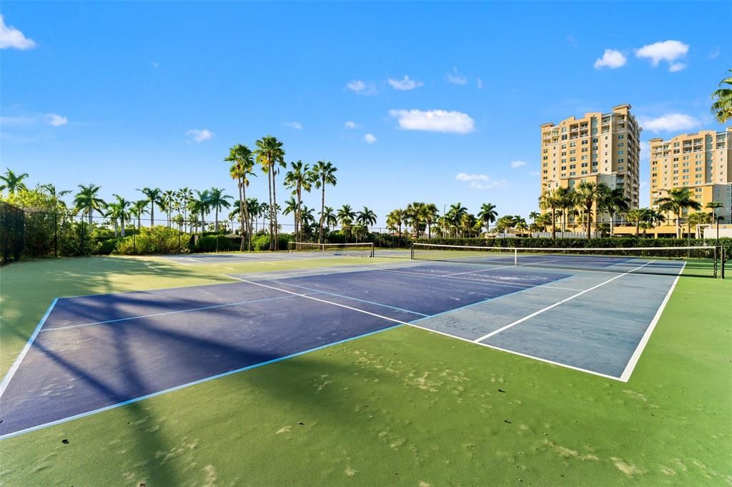 For Sale: $2,000,000 (3 beds, 4 baths, 4244 Square Feet)
