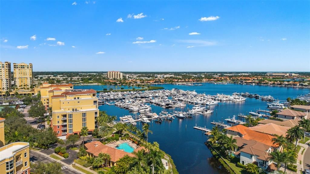 For Sale: $2,000,000 (3 beds, 4 baths, 4244 Square Feet)