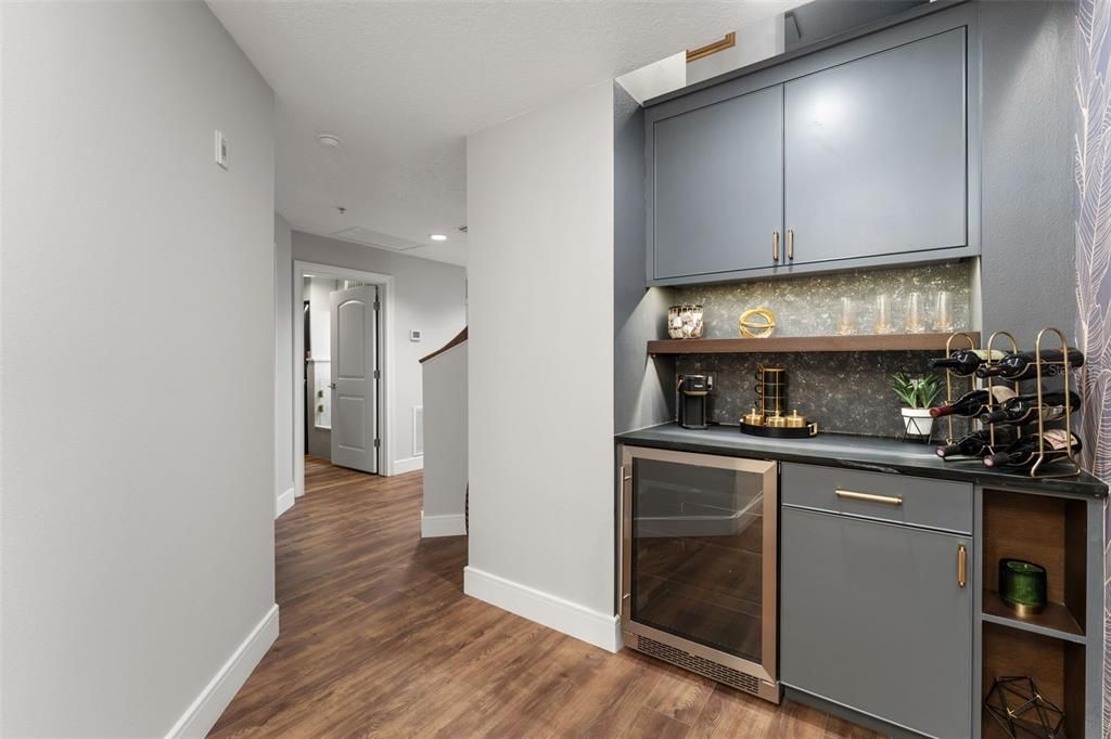 For Sale: $2,000,000 (3 beds, 4 baths, 4244 Square Feet)