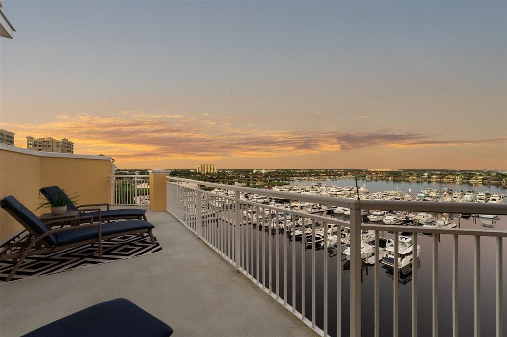 For Sale: $2,000,000 (3 beds, 4 baths, 4244 Square Feet)