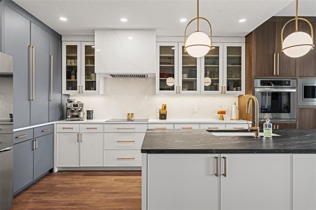 For Sale: $2,000,000 (3 beds, 4 baths, 4244 Square Feet)