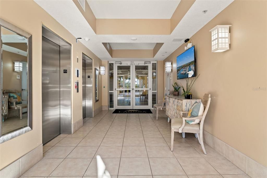 For Sale: $2,000,000 (3 beds, 4 baths, 4244 Square Feet)