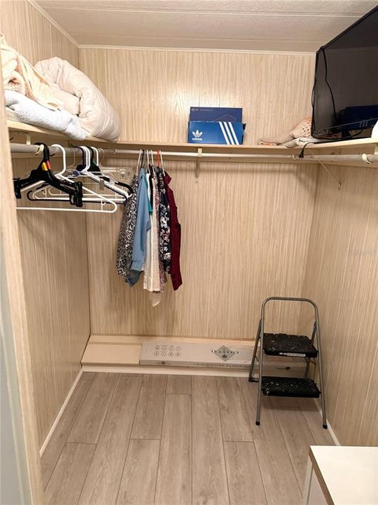 На продажу: $159,000 (2 спален, 2 ванн, 1372 Квадратных фут)