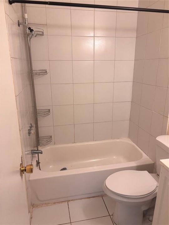 For Rent: $1,890 (3 beds, 1 baths, 1070 Square Feet)