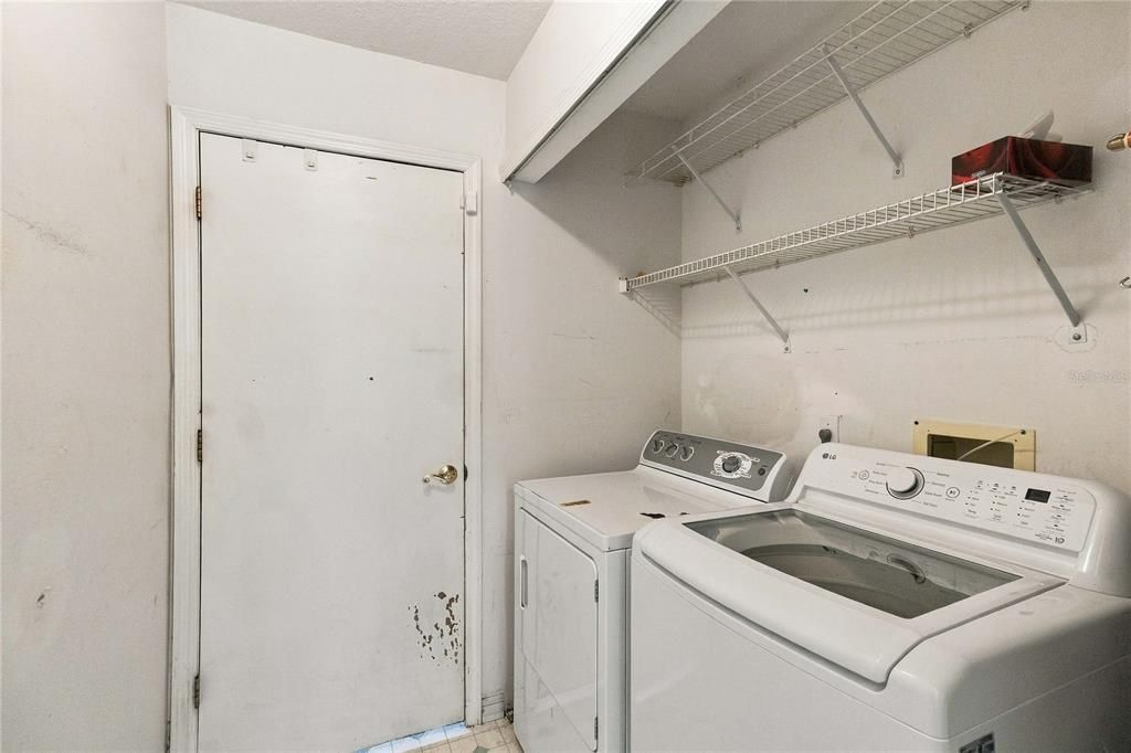For Sale: $379,900 (3 beds, 2 baths, 1662 Square Feet)