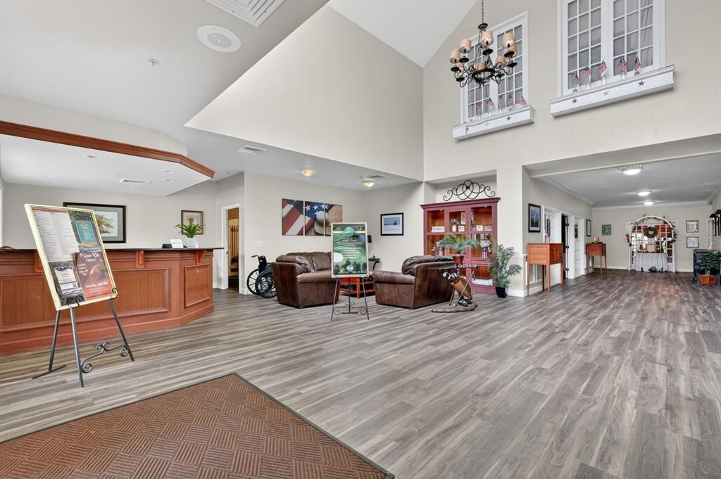 For Sale: $335,000 (2 beds, 2 baths, 1687 Square Feet)