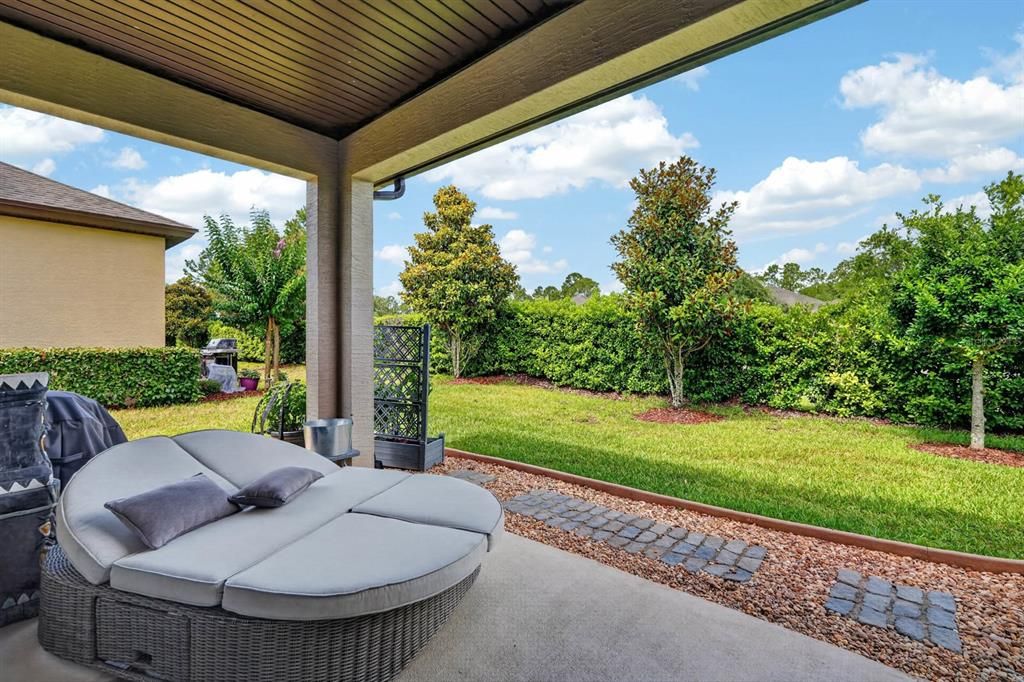 For Sale: $335,000 (2 beds, 2 baths, 1687 Square Feet)