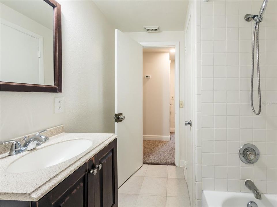 For Rent: $1,795 (2 beds, 1 baths, 900 Square Feet)