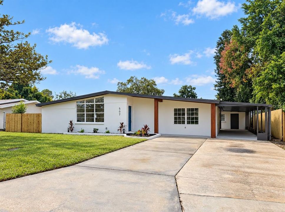 For Sale: $389,900 (3 beds, 2 baths, 1678 Square Feet)