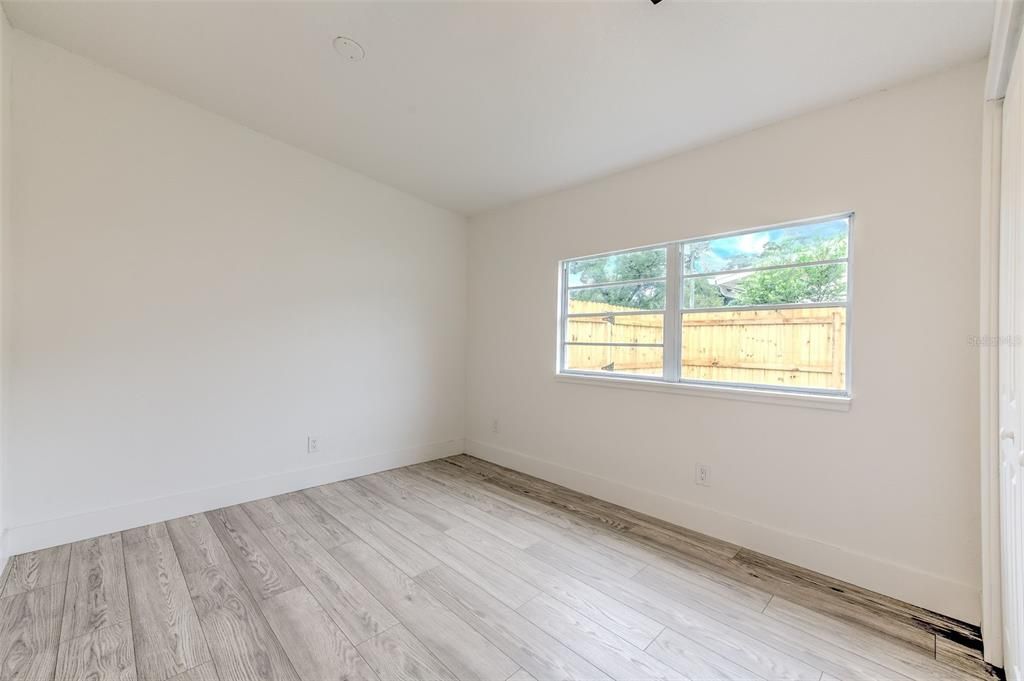For Sale: $389,900 (3 beds, 2 baths, 1678 Square Feet)