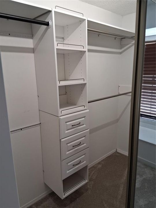 На продажу: $179,900 (2 спален, 1 ванн, 1137 Квадратных фут)