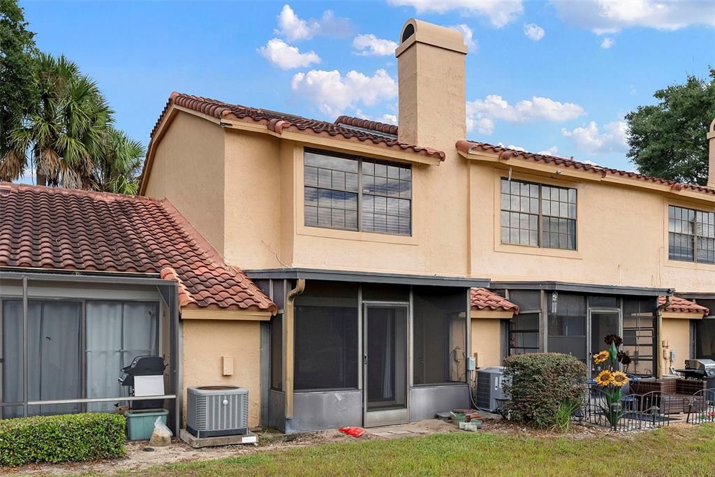 На продажу: $179,900 (2 спален, 1 ванн, 1137 Квадратных фут)