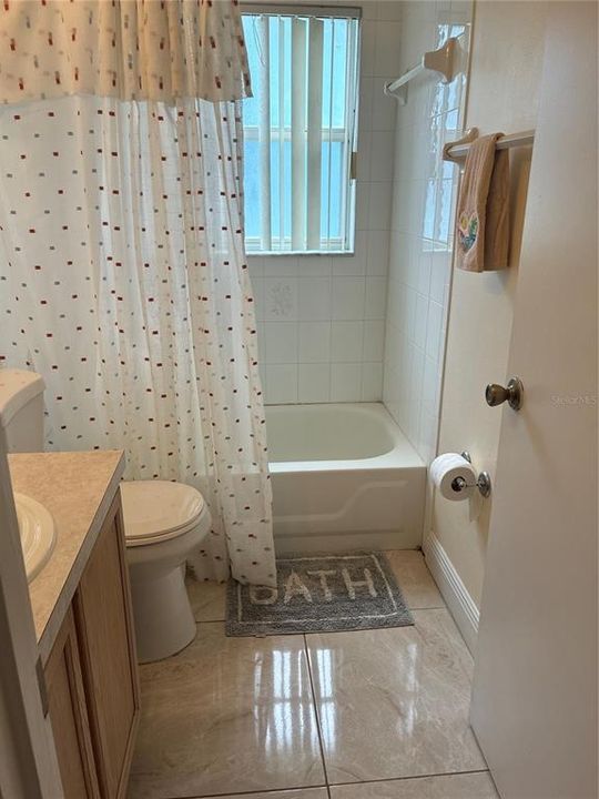 В аренду: $2,000 (3 спален, 2 ванн, 1493 Квадратных фут)