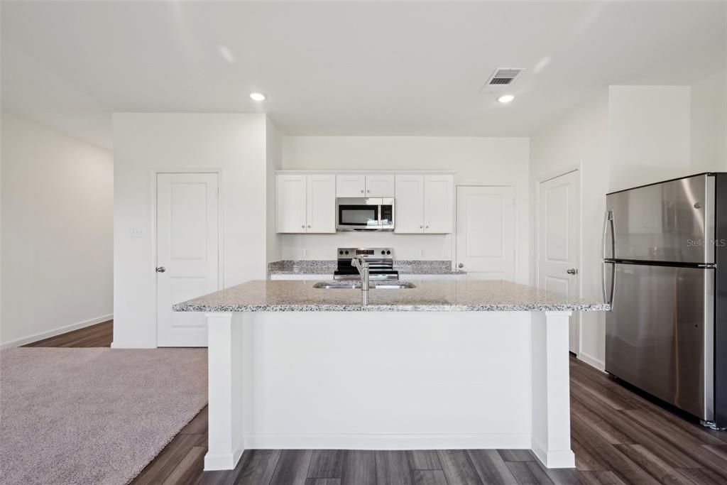 For Sale: $321,990 (3 beds, 2 baths, 1826 Square Feet)