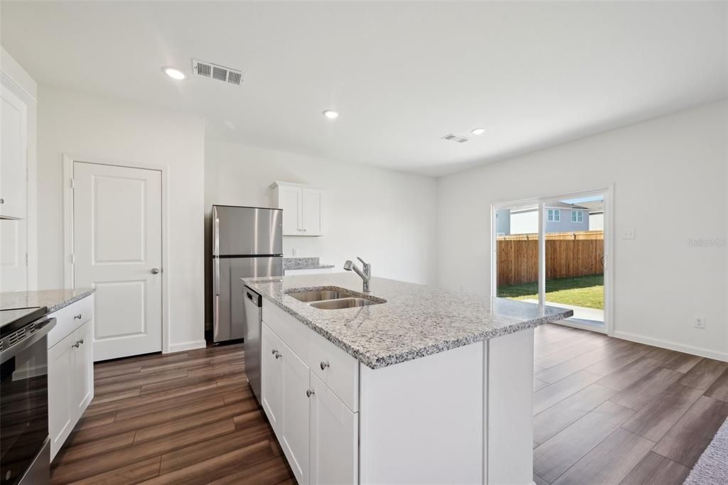 For Sale: $321,990 (3 beds, 2 baths, 1826 Square Feet)