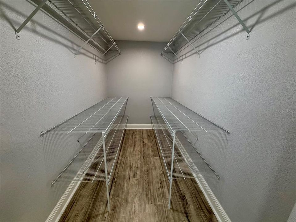 На продажу: $399,000 (4 спален, 3 ванн, 1515 Квадратных фут)