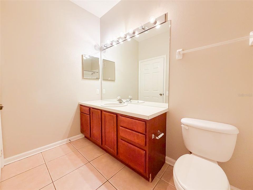 For Rent: $1,650 (2 beds, 2 baths, 1050 Square Feet)