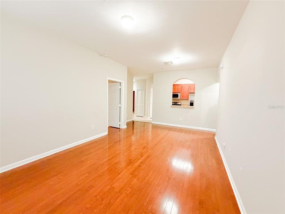 For Rent: $1,650 (2 beds, 2 baths, 1050 Square Feet)