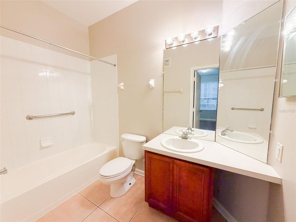 For Rent: $1,650 (2 beds, 2 baths, 1050 Square Feet)