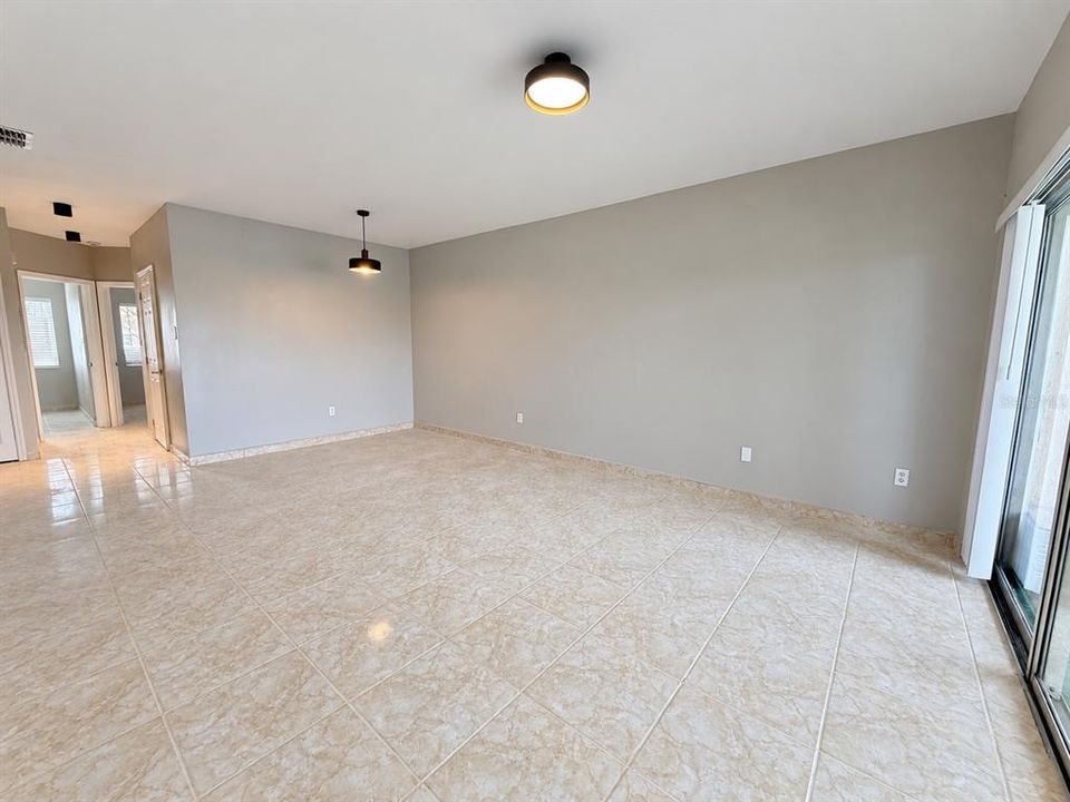 For Sale: $224,900 (3 beds, 2 baths, 1200 Square Feet)