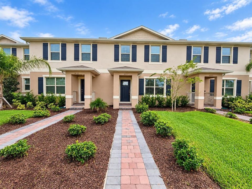 For Rent: $2,750 (3 beds, 2 baths, 1567 Square Feet)