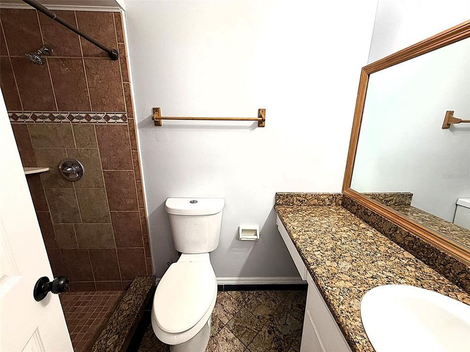 En Venta: $283,000 (3 camas, 2 baños, 1360 Pies cuadrados)