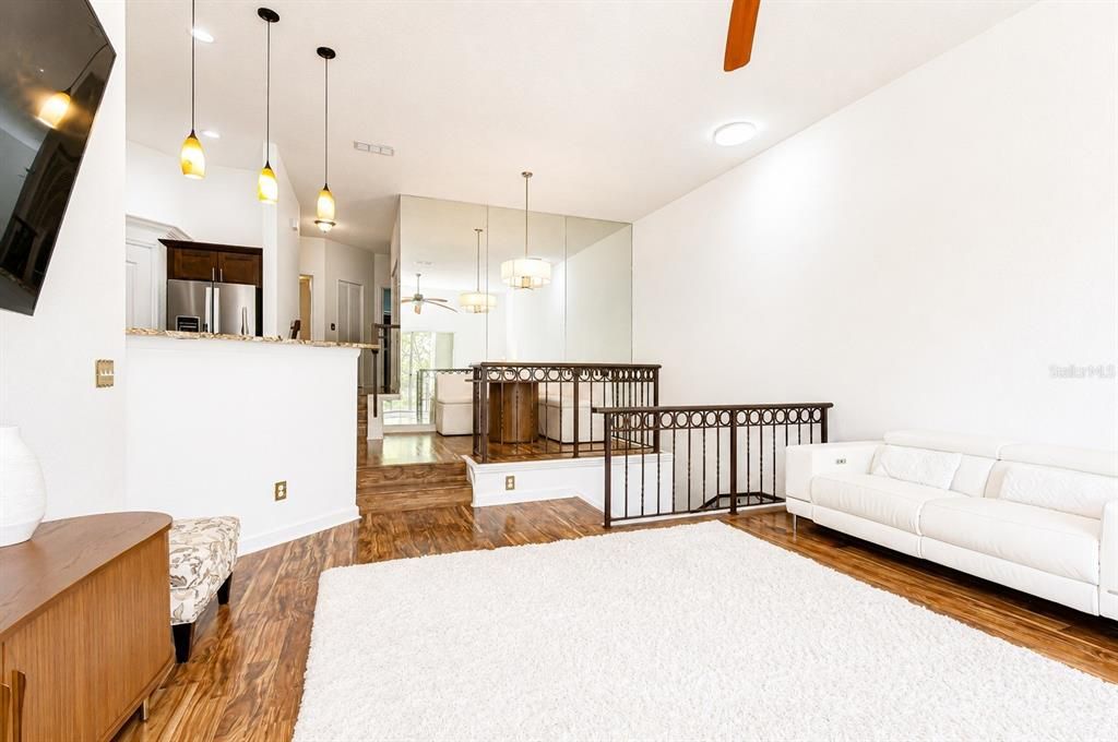 В аренду: $3,900 (2 спален, 2 ванн, 1773 Квадратных фут)